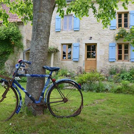 Le vieux vélo Bed and Breakfast Chaptuzat Exterior foto