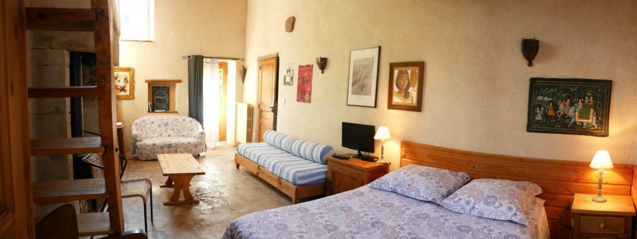 Le vieux vélo Bed and Breakfast Chaptuzat Exterior foto